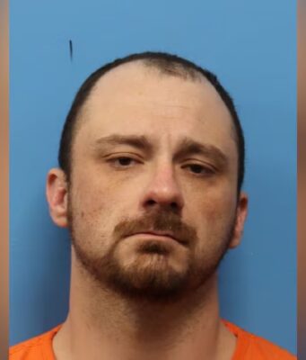 Diputados del condado de Shelby arrestan a un sospechoso vinculado a múltiples robos de vehículos Diputados del condado de Shelby arrestan a un sospechoso vinculado a múltiples robos de vehículos