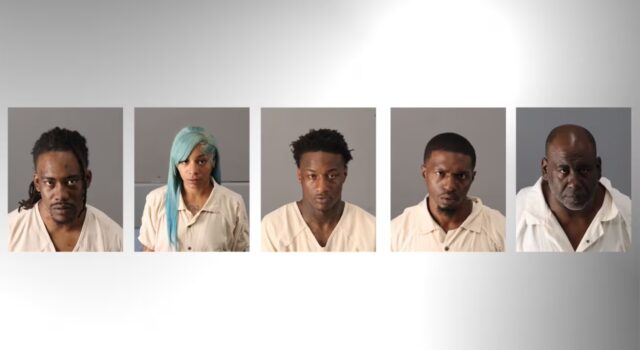 El Departamento de Policía de Birmingham arresta a cinco personas tras operativo antidrogas El Departamento de Policía de Birmingham arresta a cinco personas tras operativo antidrogas