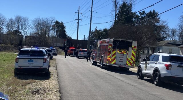 Hombre “gravemente” herido tras ser atropellado por un tren en Huntsville Hombre "gravemente" herido tras ser atropellado por un tren en Huntsville