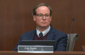 Homewood nombra a Cale Smith como su primer administrador municipal permanente Homewood nombra a Cale Smith como su primer administrador municipal permanente