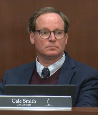 Homewood nombra a Cale Smith como su primer administrador municipal permanente Homewood nombra a Cale Smith como su primer administrador municipal permanente