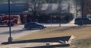 Ley aumentaría penas por incendios vinculados a robos tras siniestro en Walmart Ley aumentaría penas por incendios vinculados a robos tras siniestro en Walmart