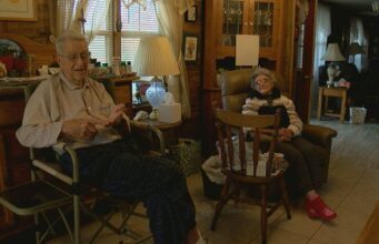 Pareja de ancianos en Alabama ve su factura eléctrica duplicarse a más de $500 Pareja de ancianos en Alabama ve su factura eléctrica duplicarse a más de $500
