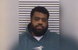 Profesor de la Preparatoria Aliceville arrestado por cargos de pornografía infantil Profesor de la Preparatoria Aliceville arrestado por cargos de pornografía infantil