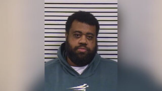 Profesor de la Preparatoria Aliceville arrestado por cargos de pornografía infantil Profesor de la Preparatoria Aliceville arrestado por cargos de pornografía infantil