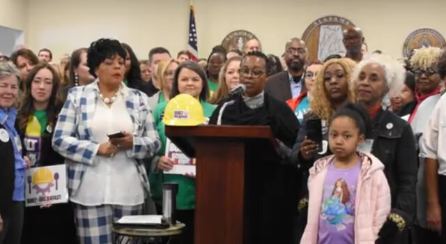 Defensores piden a Alabama ampliar desayunos escolares gratuitos para todo niño Defensores piden a Alabama ampliar desayunos escolares gratuitos para todo niño