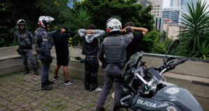 Doce sospechosos fueron detenidos en São Paulo por planear ataques durante protestas Doce sospechosos fueron detenidos en São Paulo por planear ataques durante protestas