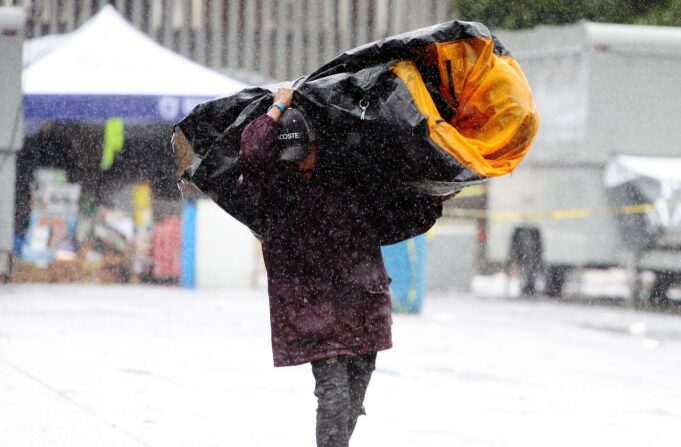 Frente frio 35 provoca cortes de luz y fuertes lluvias en Tijuana, Mexico Frente frio 35 provoca cortes de luz y fuertes lluvias en Tijuana, Mexico