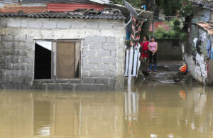 Fuertes lluvias en el norte de Colombia dejan catorce muertos y miles damnificados Fuertes lluvias en el norte de Colombia dejan catorce muertos y miles damnificados