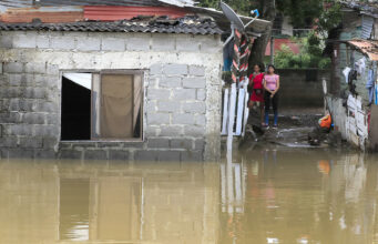 Fuertes lluvias en el norte de Colombia dejan catorce muertos y miles damnificados Fuertes lluvias en el norte de Colombia dejan catorce muertos y miles damnificados