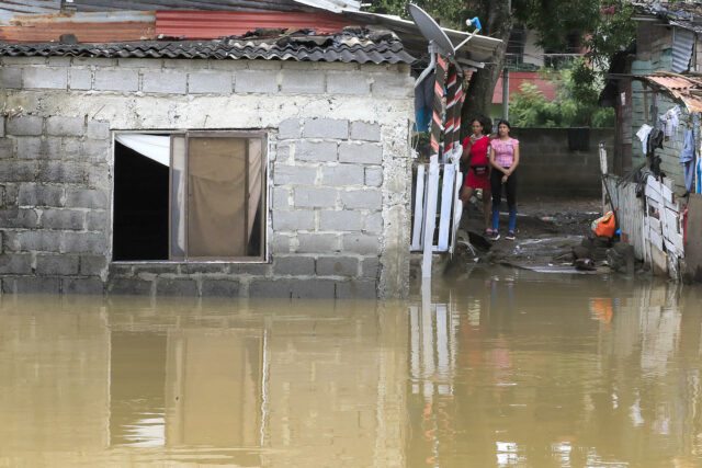 Fuertes lluvias en el norte de Colombia dejan catorce muertos y miles damnificados