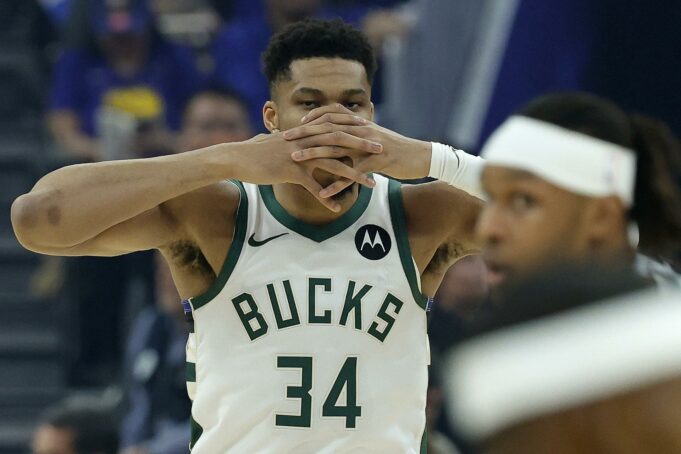 Giannis Antetokounmpo renueva con Milwaukee usando una famosa escena de cine viral Giannis Antetokounmpo renueva con Milwaukee usando una famosa escena de cine viral