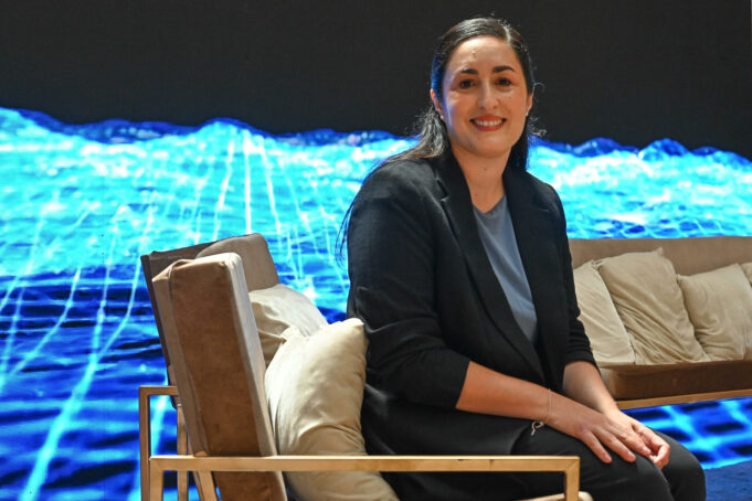 Ingeniera uruguaya recibe reconocimiento por su proyecto sobre redes móviles del futuro Ingeniera uruguaya recibe reconocimiento por su proyecto sobre redes móviles del futuro