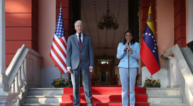 Nueva era energética: Venezuela y Estados Unidos firman acuerdo histórico Nueva era energética: Venezuela y Estados Unidos firman acuerdo histórico