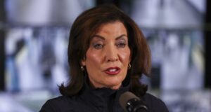 Nueva York aprueba la muerte asistida con nuevas protecciones legales desde julio próximo Nueva York aprueba la muerte asistida con nuevas protecciones legales desde julio próximo