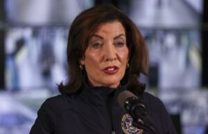 Nueva York aprueba la muerte asistida con nuevas protecciones legales desde julio próximo Nueva York aprueba la muerte asistida con nuevas protecciones legales desde julio próximo