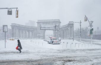 Tormenta histórica sepulta Nueva York y paraliza todo el noreste Tormenta histórica sepulta Nueva York y paraliza todo el noreste