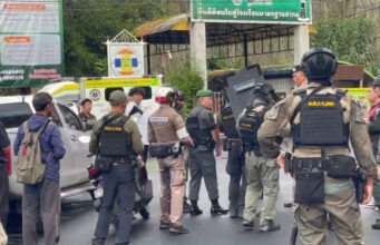 Tragedia en escuela de Tailandia directora fallece tras tiroteo con rehenes Tragedia en escuela de Tailandia directora fallece tras tiroteo con rehenes