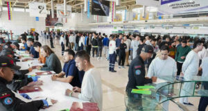 Vuelo de repatriacion desde Estados Unidos llega a Venezuela con 110 migrantes Vuelo de repatriacion desde Estados Unidos llega a Venezuela con 110 migrantes