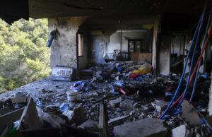 Ofensiva de Israel en Líbano deja ya 1.072 muertos y casi 3.000 heridos Ofensiva de Israel en Líbano deja ya 1.072 muertos y casi 3.000 heridos
