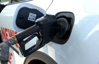 Gasolina en Alabama sube un dólar por galón el último mes Gasolina en Alabama sube un dólar por galón el último mes