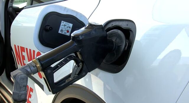 Gasolina en Alabama sube un dólar por galón el último mes Gasolina en Alabama sube un dólar por galón el último mes