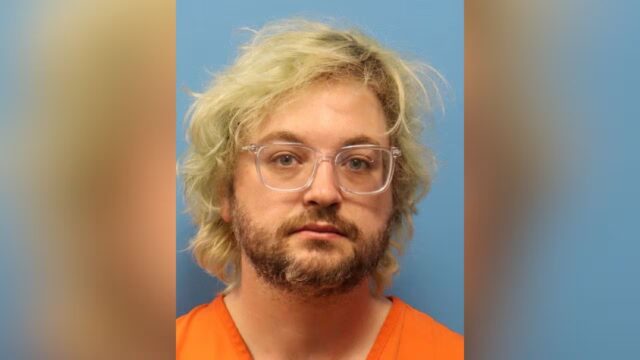 Hombre acusado de posesión de pornografía infantil en el condado de Shelby