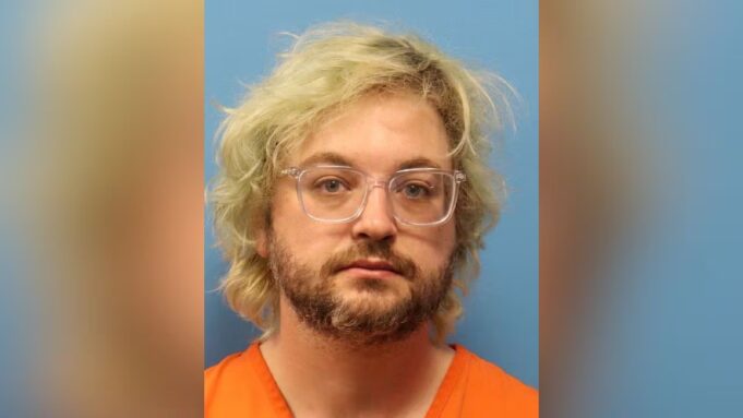 Hombre acusado de posesión de pornografía infantil en el condado de Shelby Hombre acusado de posesión de pornografía infantil en el condado de Shelby