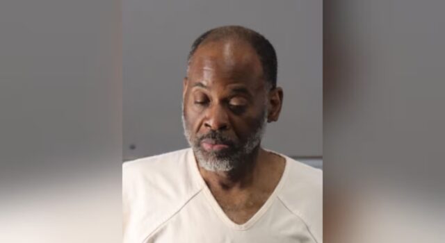 Hombre de Birmingham arrestado tras presuntamente disparar y matar a su hermano Hombre de Birmingham arrestado tras presuntamente disparar y matar a su hermano