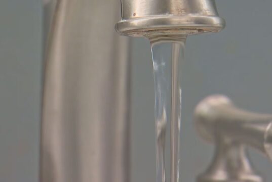 Juez ordena a Central Alabama Water restablecer el flúor en el agua potable Juez ordena a Central Alabama Water restablecer el flúor en el agua potable