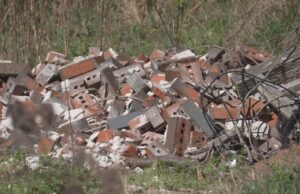 Leeds toma medidas enérgicas contra casas descuidadas y patios con maleza Leeds toma medidas enérgicas contra casas descuidadas y patios con maleza