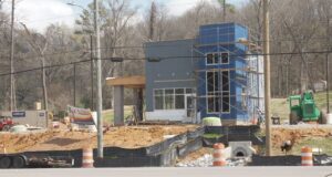 Múltiples restaurantes y tiendas nuevas se construyen en la autopista 31 en Alabaster Múltiples restaurantes y tiendas nuevas se construyen en la autopista 31 en Alabaster