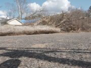 Pinson advierte a víctimas de tormenta sobre posibles estafas de contratistas Pinson advierte a víctimas de tormenta sobre posibles estafas de contratistas