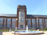 Profesora de JSU combate desinformación electoral mediante iniciativa de educación cívica Profesora de JSU combate desinformación electoral mediante iniciativa de educación cívica