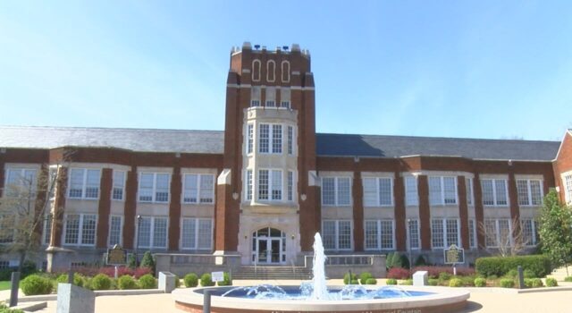 Profesora de JSU combate desinformación electoral mediante iniciativa de educación cívica Profesora de JSU combate desinformación electoral mediante iniciativa de educación cívica