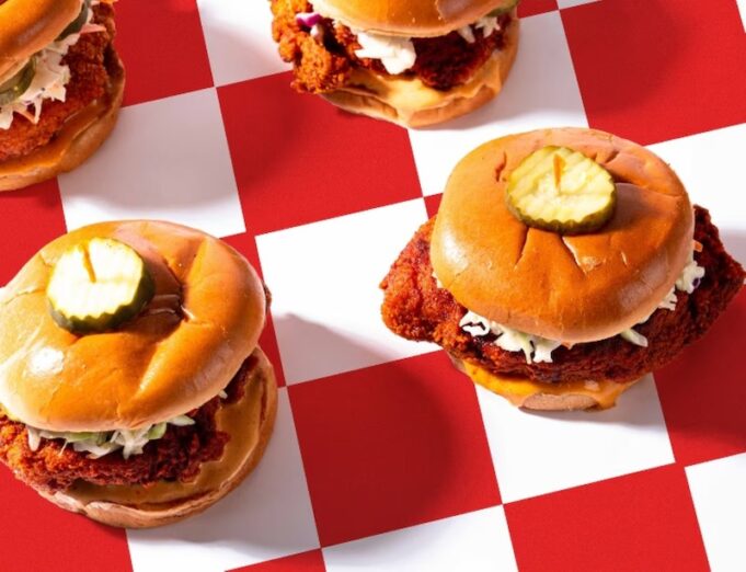 Restaurante de pollo picante con sede en California llega a Alabama Restaurante de pollo picante con sede en California llega a Alabama