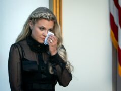 Caso Charlie Kirk defensa cuestiona pruebas balísticas y solicita aplazamiento de audiencia judicial Caso Charlie Kirk defensa cuestiona pruebas balísticas y solicita aplazamiento de audiencia judicial