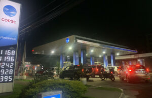 Crisis energética en Chile por el alza histórica en los precios de la gasolina y el diésel Crisis energética en Chile por el alza histórica en los precios de la gasolina y el diésel