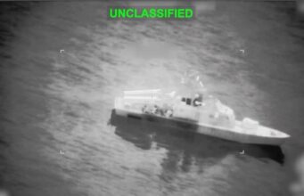 EEUU destruye dieciséis barcos minadores iraníes cerca del estrecho de Ormuz EEUU destruye dieciséis barcos minadores iraníes cerca del estrecho de Ormuz