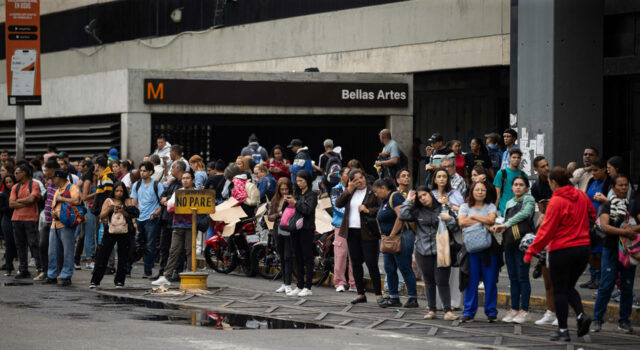 Gobierno venezolano denuncia intento de paralización del transporte público en Caracas Gobierno venezolano denuncia intento de paralización del transporte público en Caracas