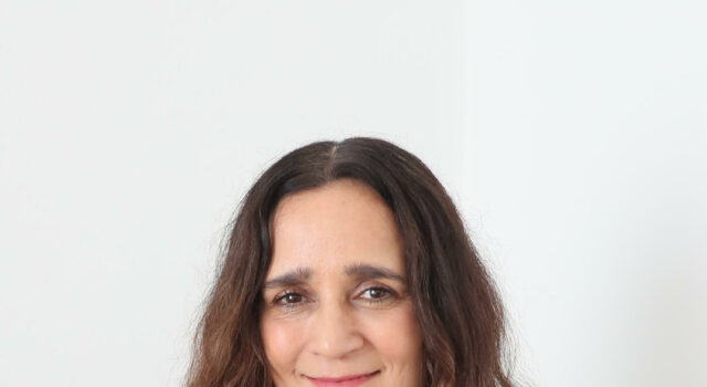 Julieta Venegas debutará como escritora con su primer libro autobiográfico Julieta Venegas debutará como escritora con su primer libro autobiográfico