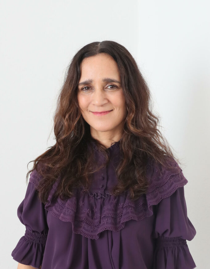 Julieta Venegas debutará como escritora con su primer libro autobiográfico Julieta Venegas debutará como escritora con su primer libro autobiográfico