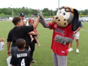 Hoover restaura el parque Hoover East con una importante actualización eléctrica Hoover restaura el parque Hoover East con una importante actualización eléctrica