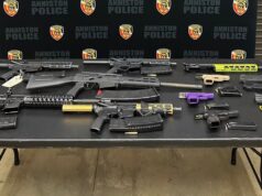 Ocho personas acusadas en el condado de Calhoun tras una investigación conjunta por reportes de disparos Ocho personas acusadas en el condado de Calhoun tras una investigación conjunta por reportes de disparos