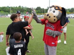 Hoover restaura el parque Hoover East con una importante actualización eléctrica Hoover restaura el parque Hoover East con una importante actualización eléctrica