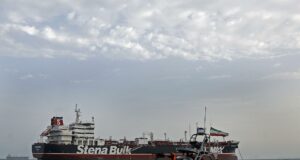 Irán bloquea el paso de petroleros por el estrecho de Ormuz tras ofensiva en Líbano Irán bloquea el paso de petroleros por el estrecho de Ormuz tras ofensiva en Líbano