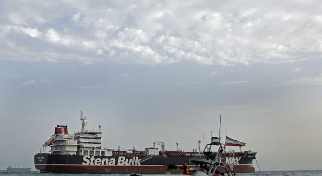 Irán bloquea el paso de petroleros por el estrecho de Ormuz tras ofensiva en Líbano Irán bloquea el paso de petroleros por el estrecho de Ormuz tras ofensiva en Líbano