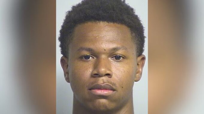 Arrestan a agente de Jefferson en Tuscaloosa por cargos de violencia doméstica Arrestan a agente de Jefferson en Tuscaloosa por cargos de violencia doméstica