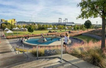 Birmingham invierte su excedente presupuestario en juventud e infraestructura pública Birmingham invierte su excedente presupuestario en juventud e infraestructura pública