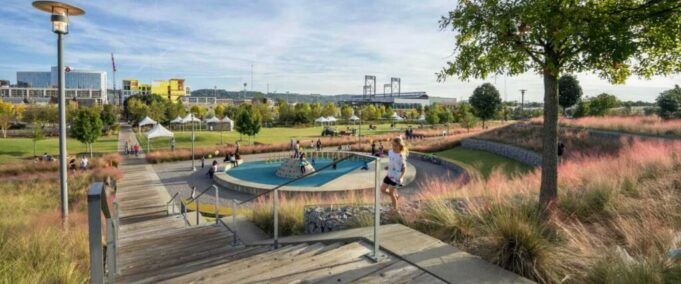 Birmingham invierte su excedente presupuestario en juventud e infraestructura pública Birmingham invierte su excedente presupuestario en juventud e infraestructura pública